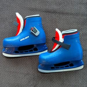 Kids ice skates